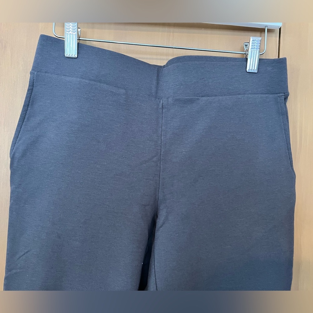 JJill Pure Jill Slim Leg Cropped knit pants. Granite (GRAY). XS. NWT - Picture 2 of 10
